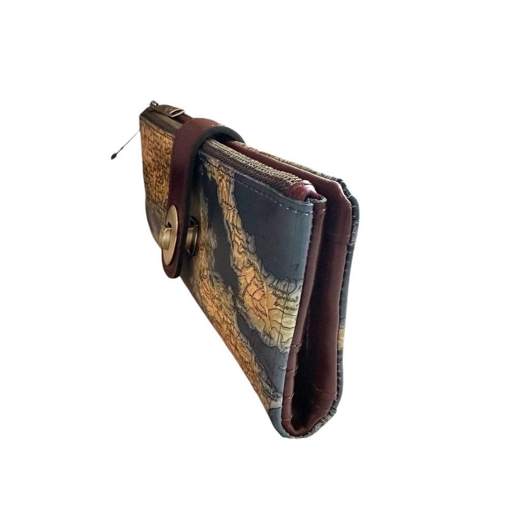 Patricia Nash Leather Annesley Wristlet Wallet. - Picture 5 of 10
